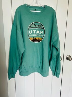 Black Desert Resort Mint Green Pullover Sweatshirt - 2XL